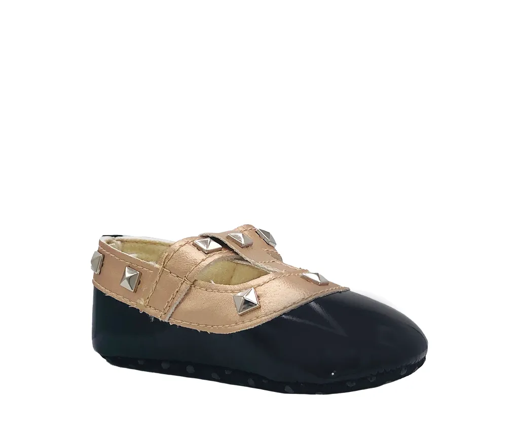 BABY STUDDED CRIB KICKS