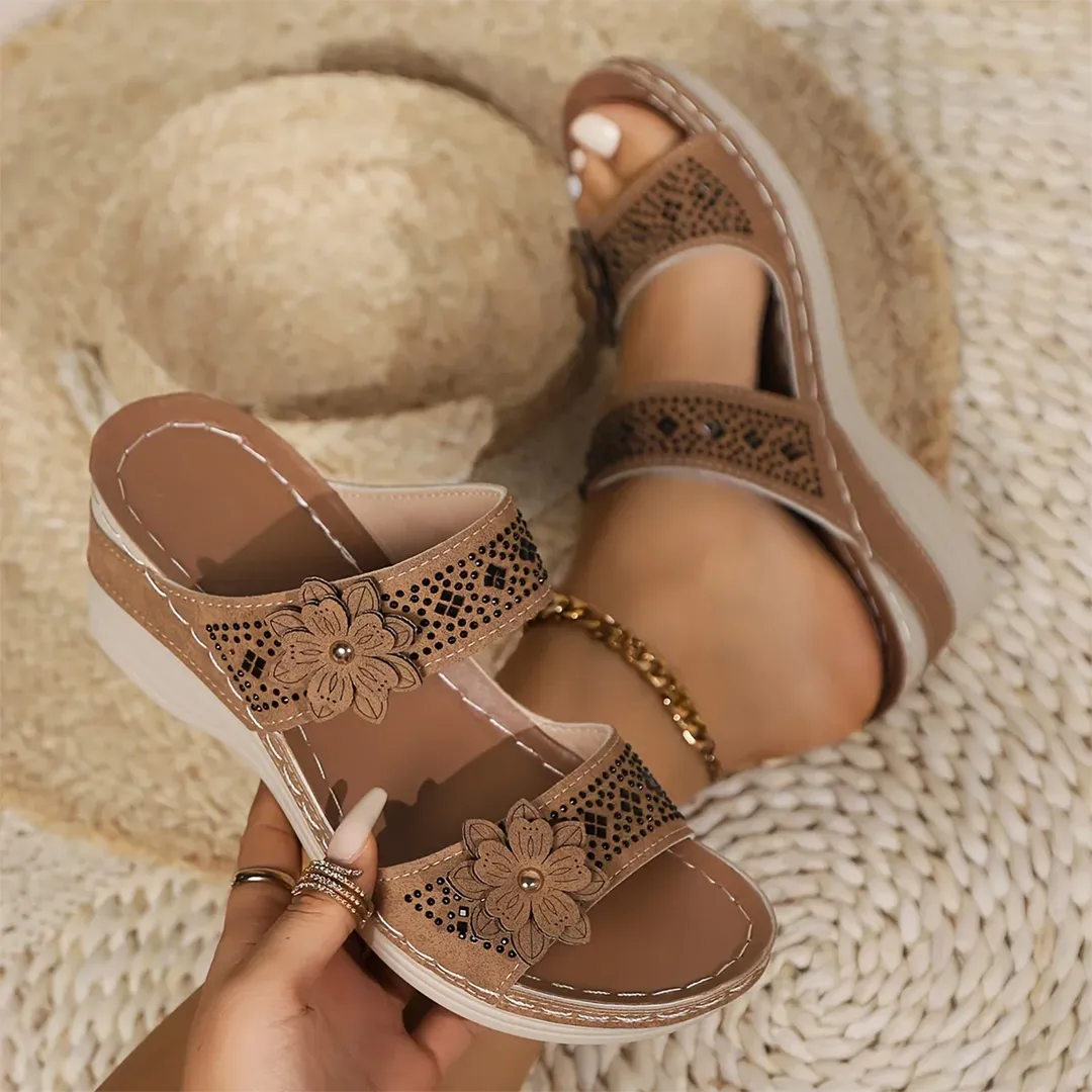 Blisscomfy Retro Studded Flowers Arch Support Slide Sandals