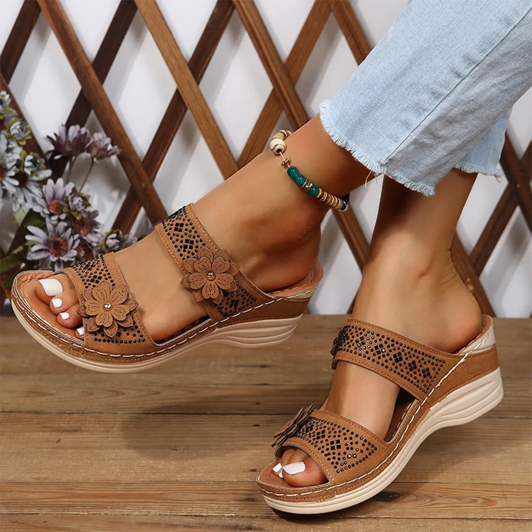 Blisscomfy Retro Studded Flowers Arch Support Slide Sandals