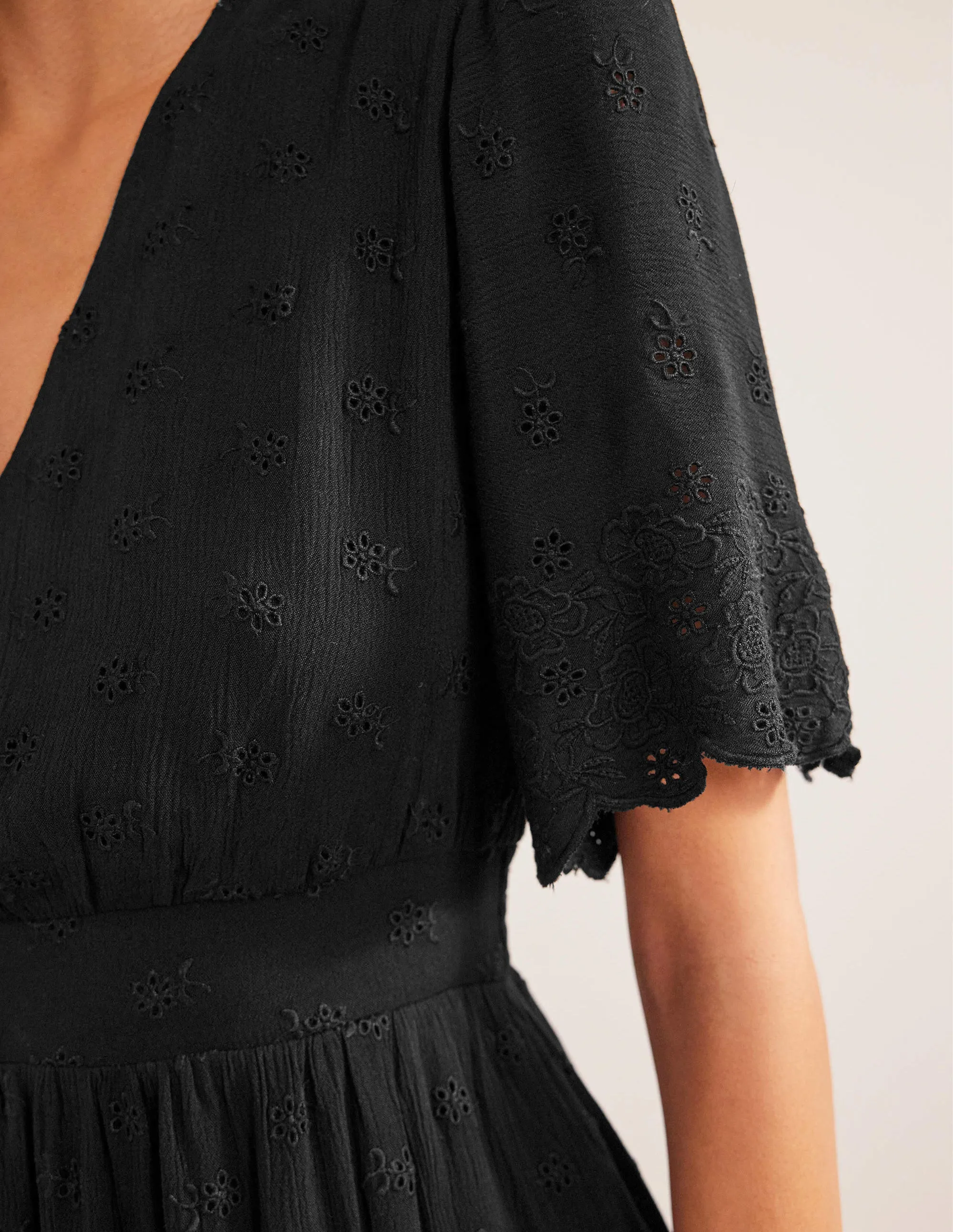 Broderie Maxi Dress-Black