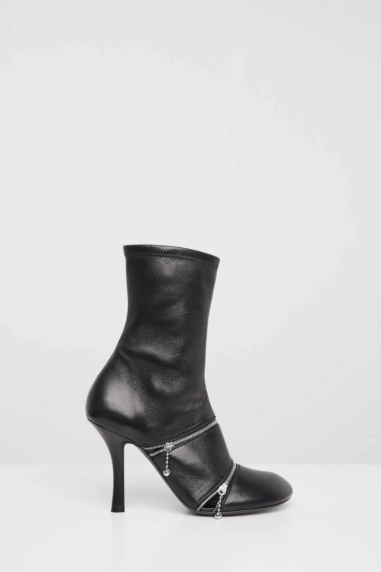 Burberry Peep 100 Boot in Black