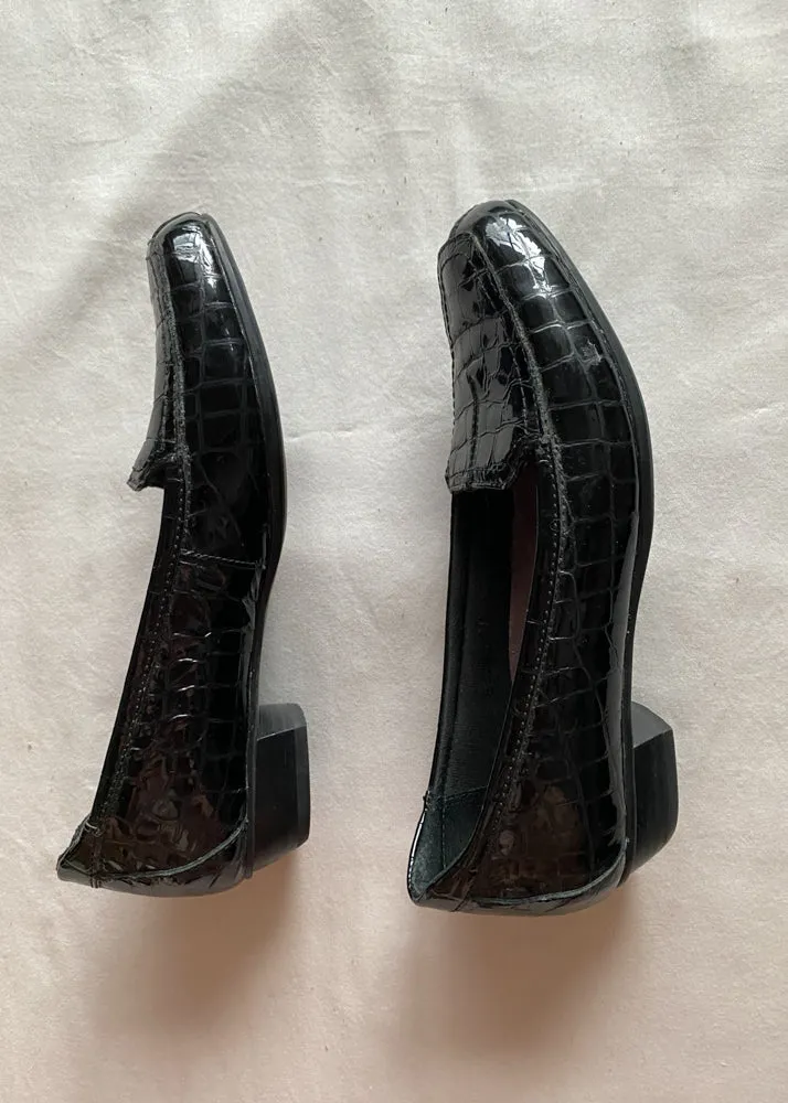 Donna's Croc Loafers