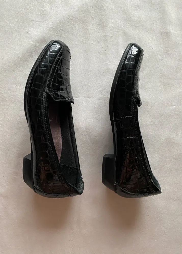 Donna's Croc Loafers