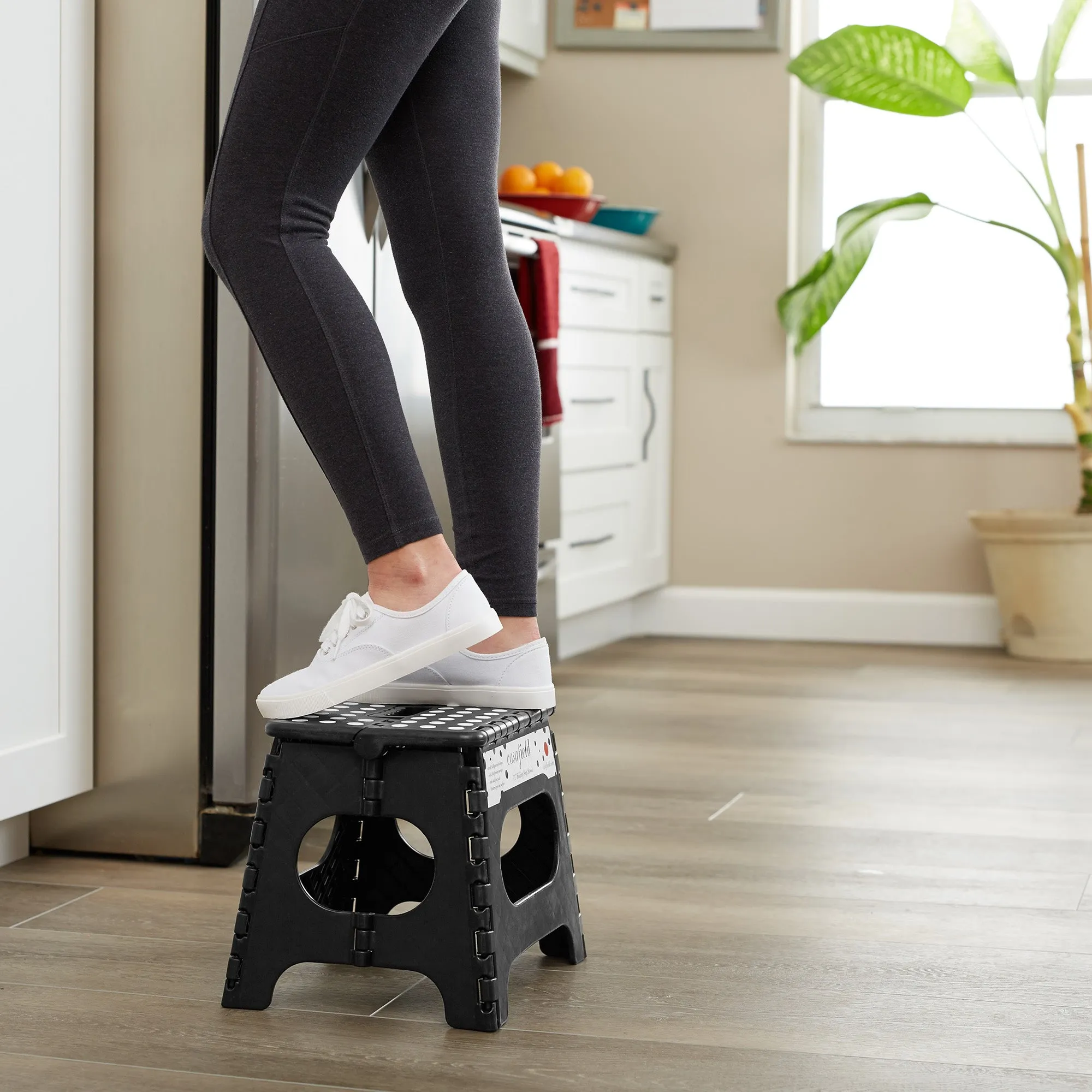 Folding Step Stools with Handle