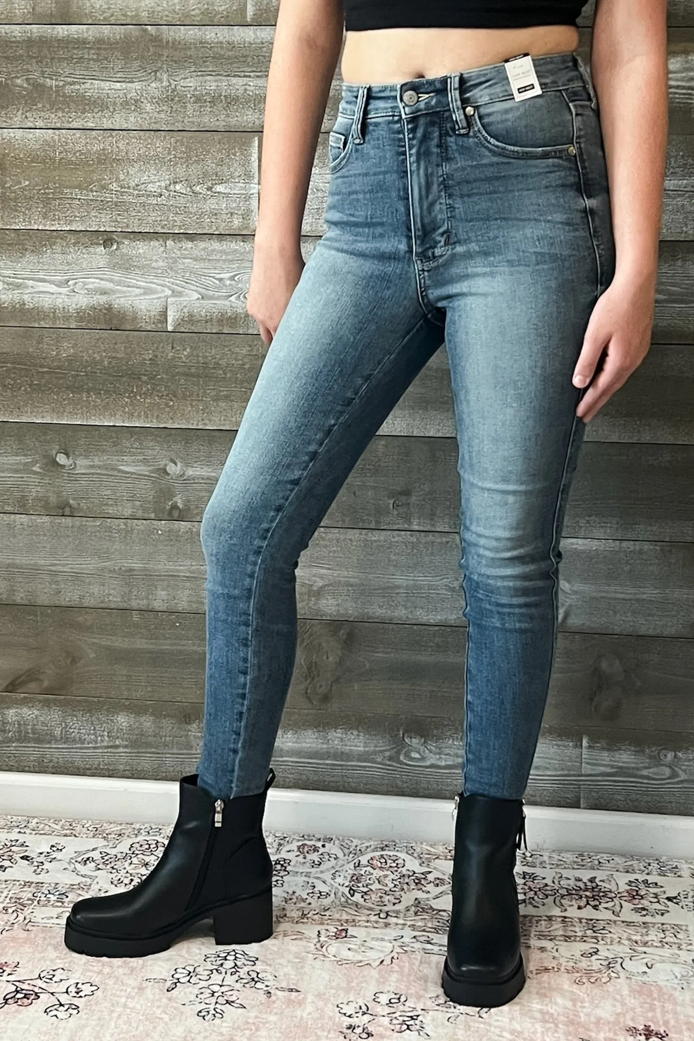 Judy Blue High Waist Tummy Control Top Contrast Wash Skinny Jeans