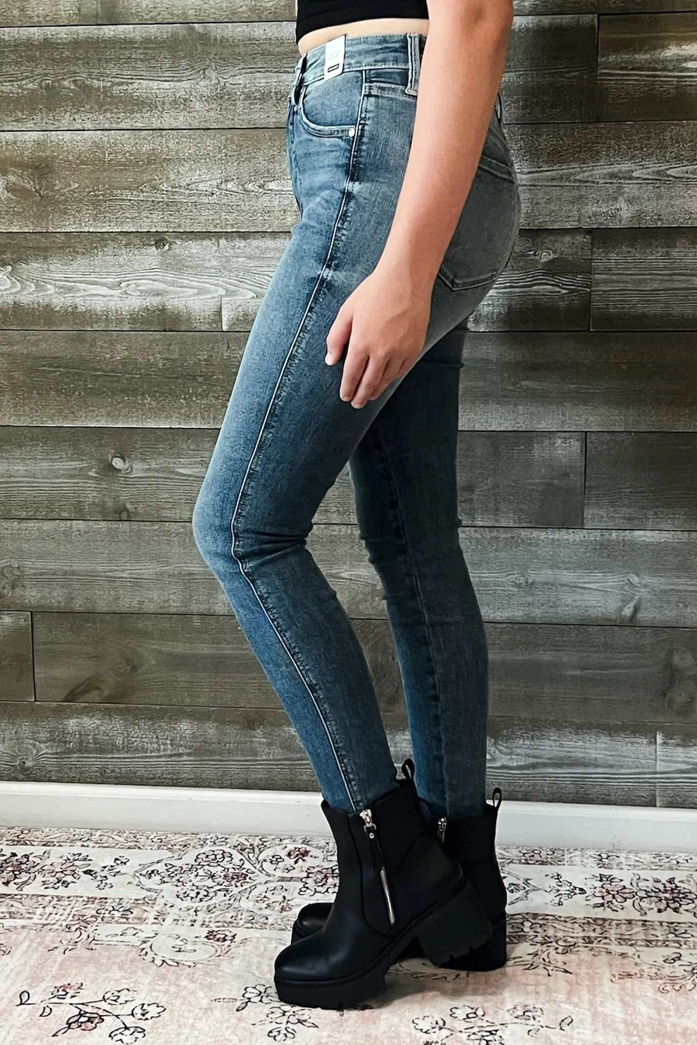 Judy Blue High Waist Tummy Control Top Contrast Wash Skinny Jeans