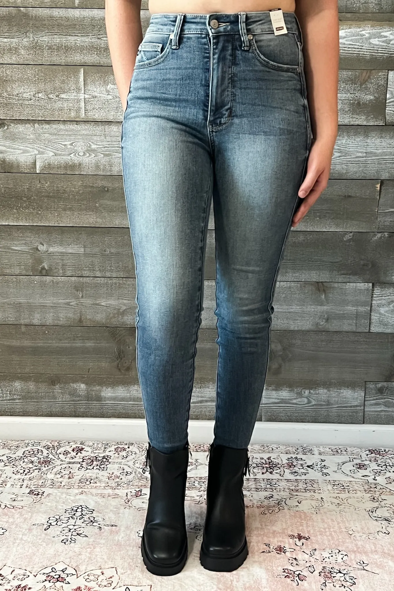 Judy Blue High Waist Tummy Control Top Contrast Wash Skinny Jeans