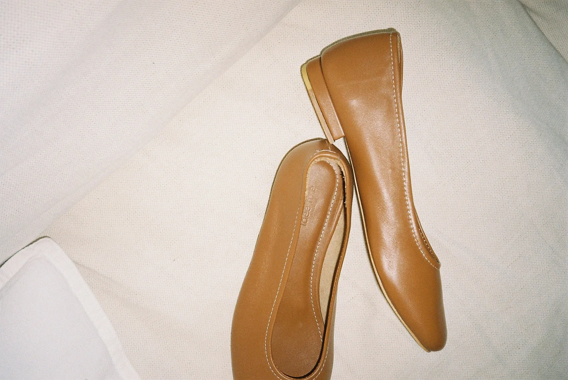 MARGOT FLATS DARK CARAMEL