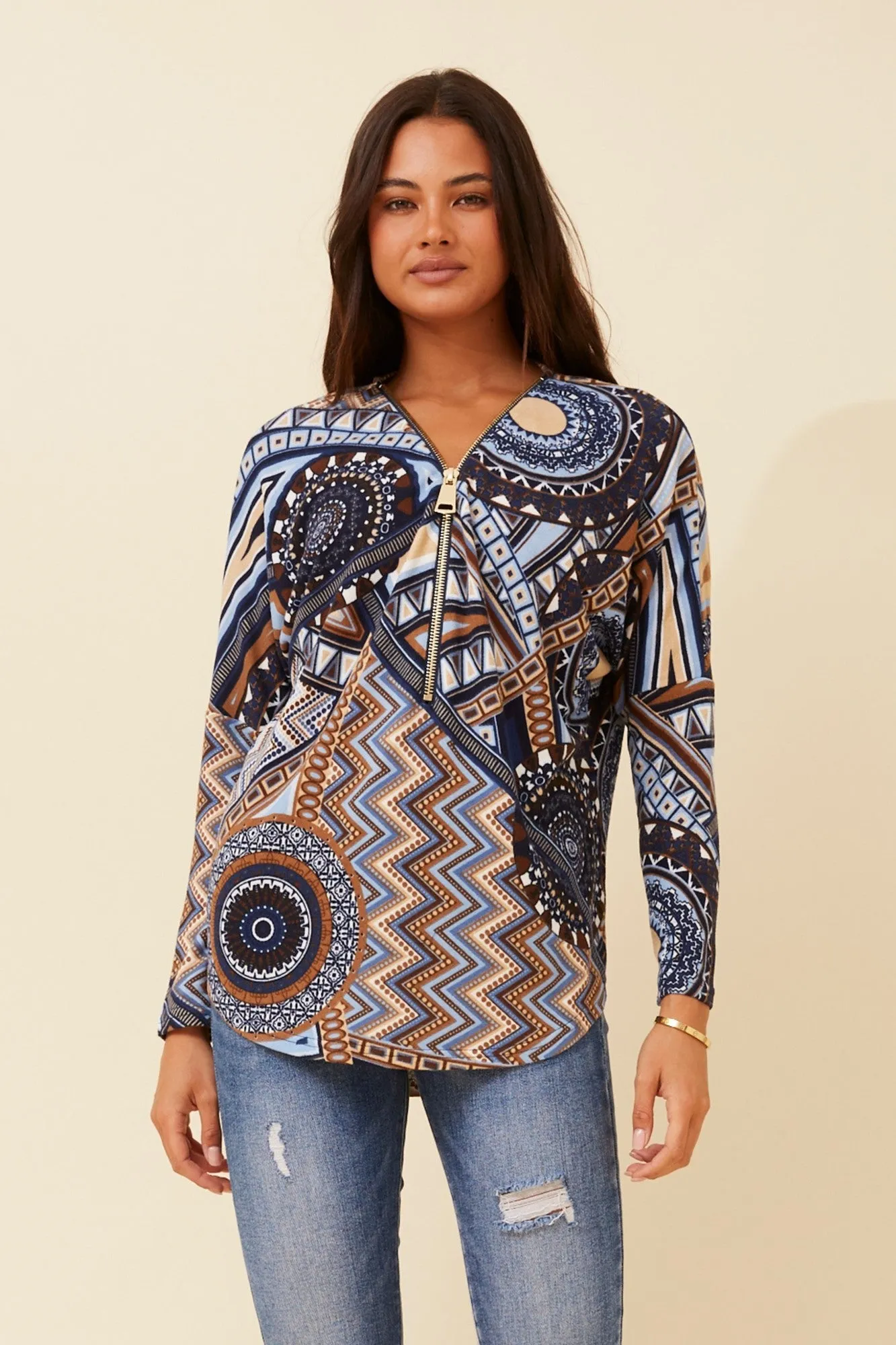 SUVI ABSTRACT PRINT TOP